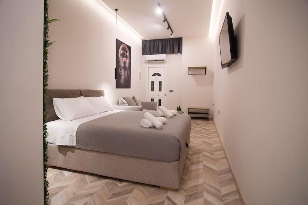 Joy'S Modern-Chic Home Kalamata Exterior foto